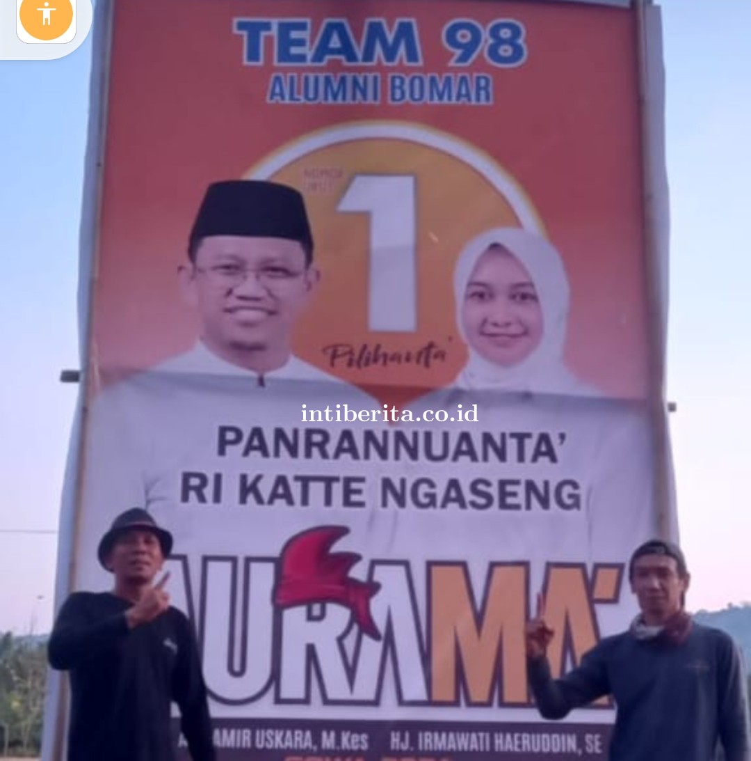 Tim Aura Dari Alumni SMPN Bomar Sisir Butta Karaeng Pasang Baliho